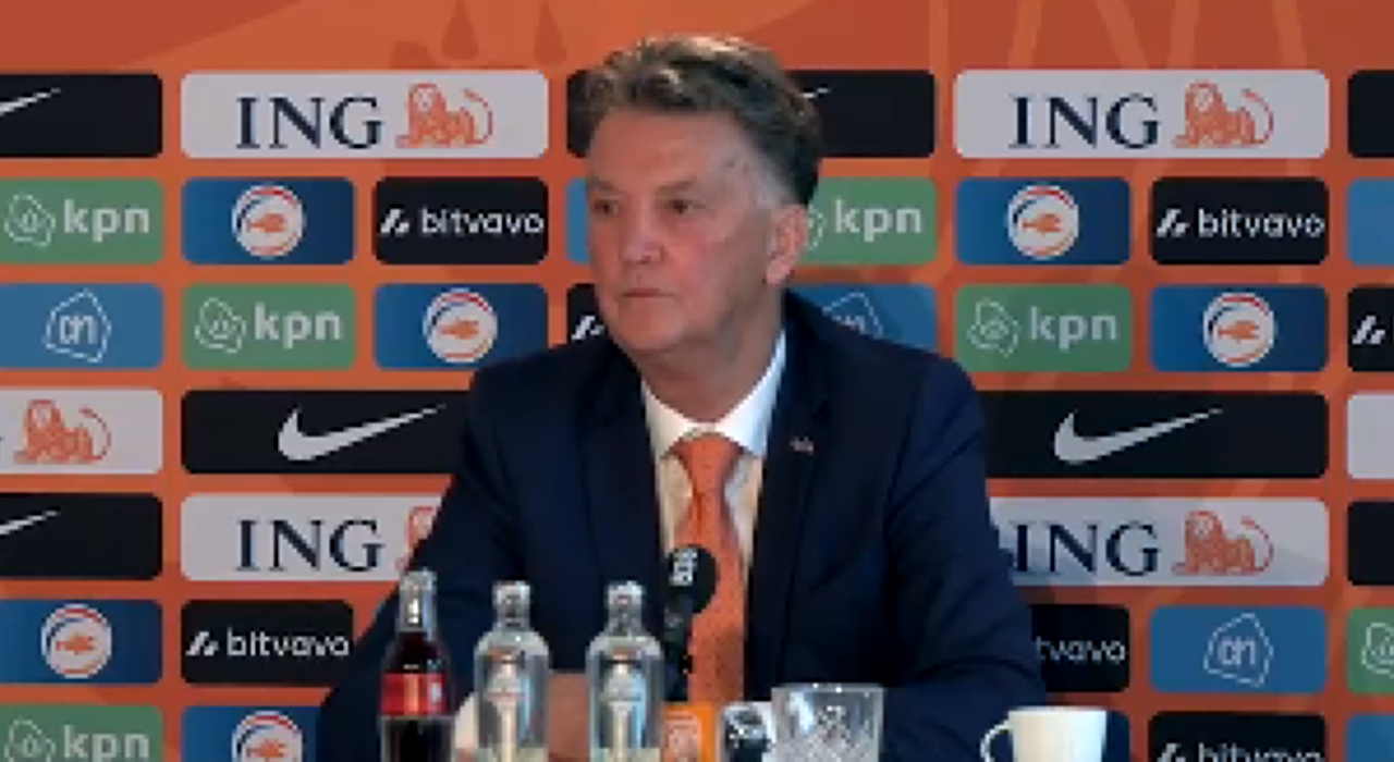 Thumbnail for article: Van Gaal vs. Driessen, round one: 'Jij denkt dat je alles weet'