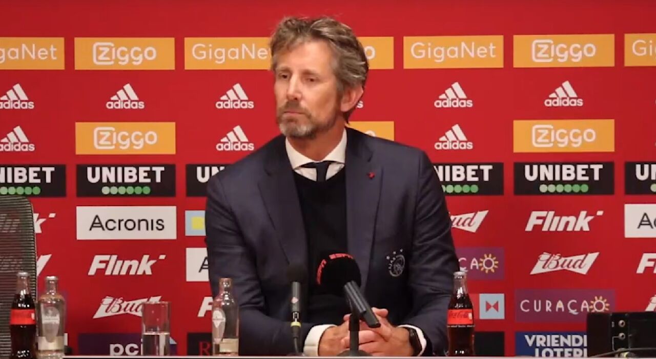 Thumbnail for article: Van der Sar: 'Gaven Schreuder backing met speler, maar die kwam niet uit de verf'