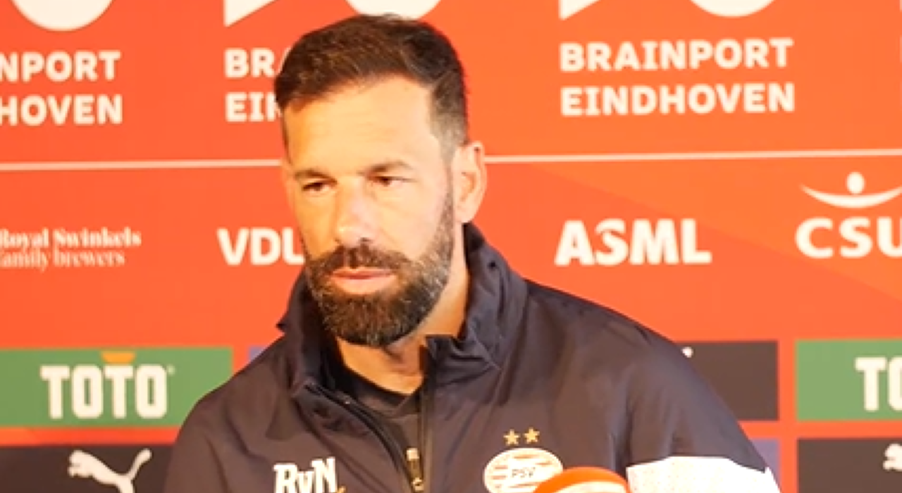 Thumbnail for article: Van Nistelrooy baalt mee met Veerman: 'Maar moet de burger moed geven'