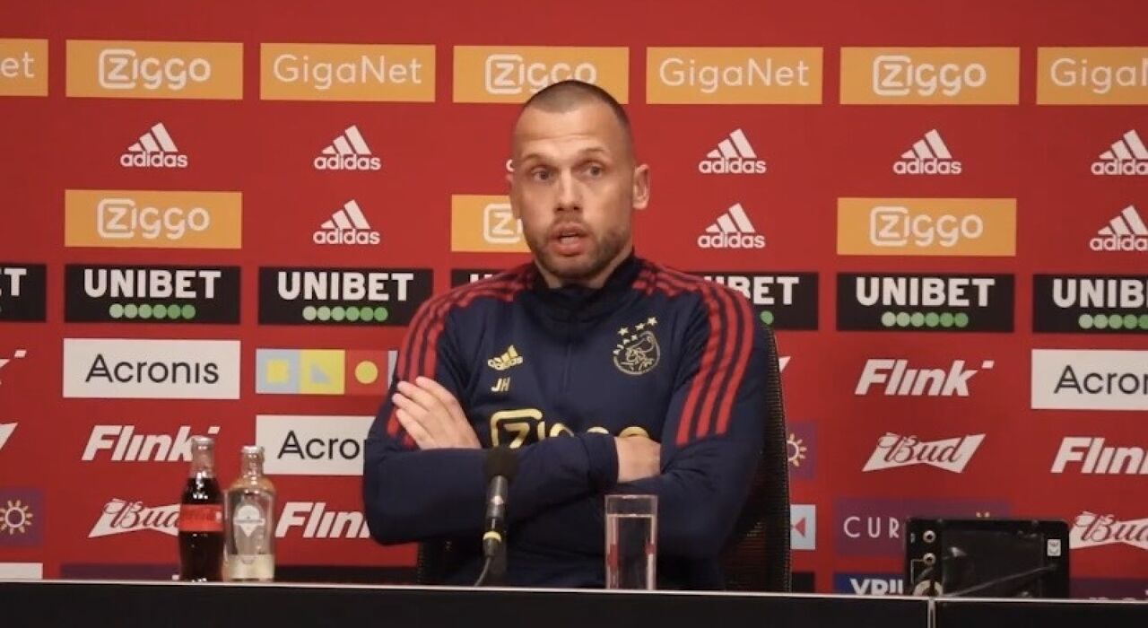 Thumbnail for article: Heitinga verklapt basisplaats Bassey tegen PSV: 'Hij is een hele goede verdediger'