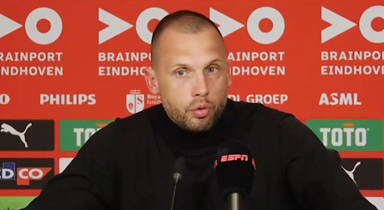 Thumbnail for article: Heitinga spreekt over 'tussenjaar': 'Maar daar kunnen we niet veel van hebben'