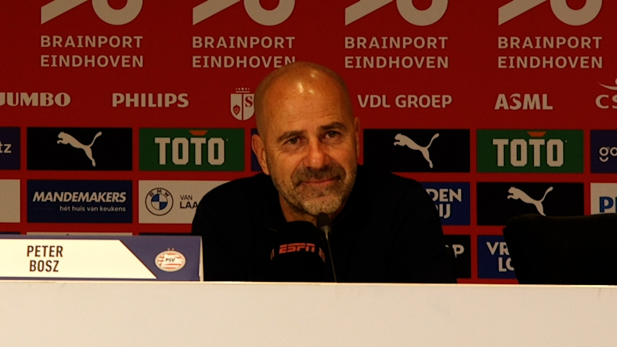 Thumbnail for article: Bosz zag 'gênant' moment bij PSV-drietal: 'Onze spitsen nemen de penalty's'