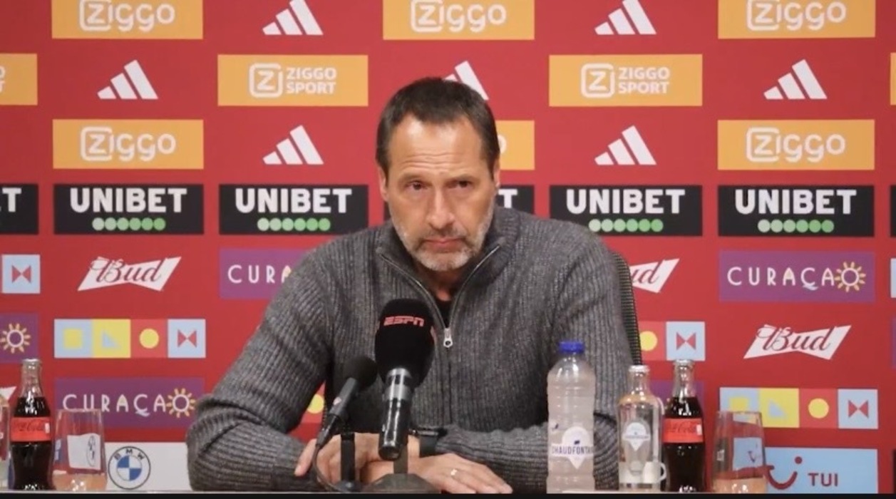 Thumbnail for article: Van 't Schip blikt terug op emotionele wedstrijdbespreking: 'Het is nog heel vers'