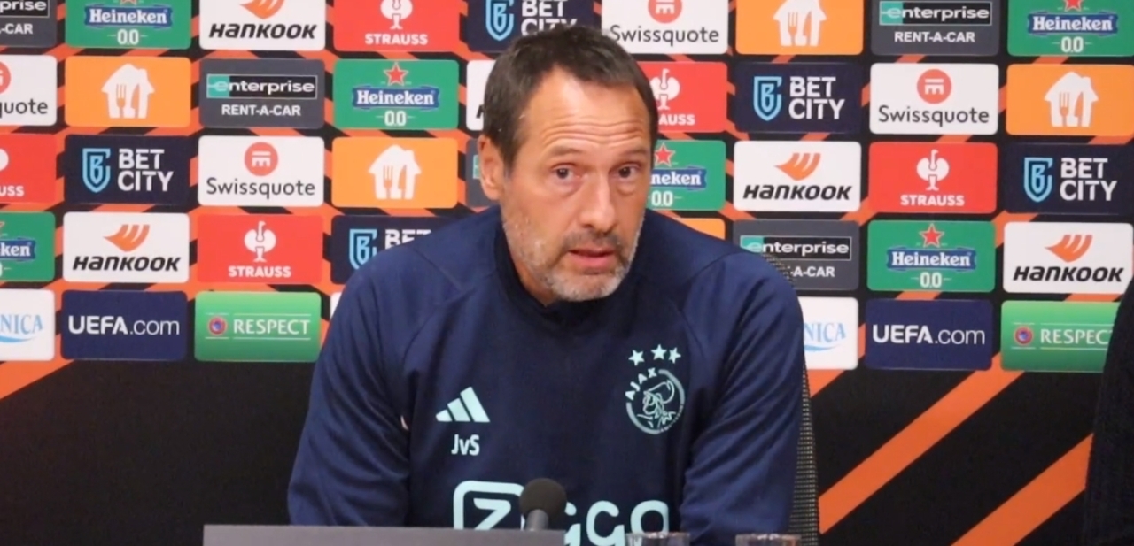 Thumbnail for article: Van 't Schip over fitheid Ajax-selectie: 'In principe alle drie beschikbaar'