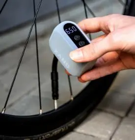 Ontdek het gemak van de XAND elektrische fietspomp