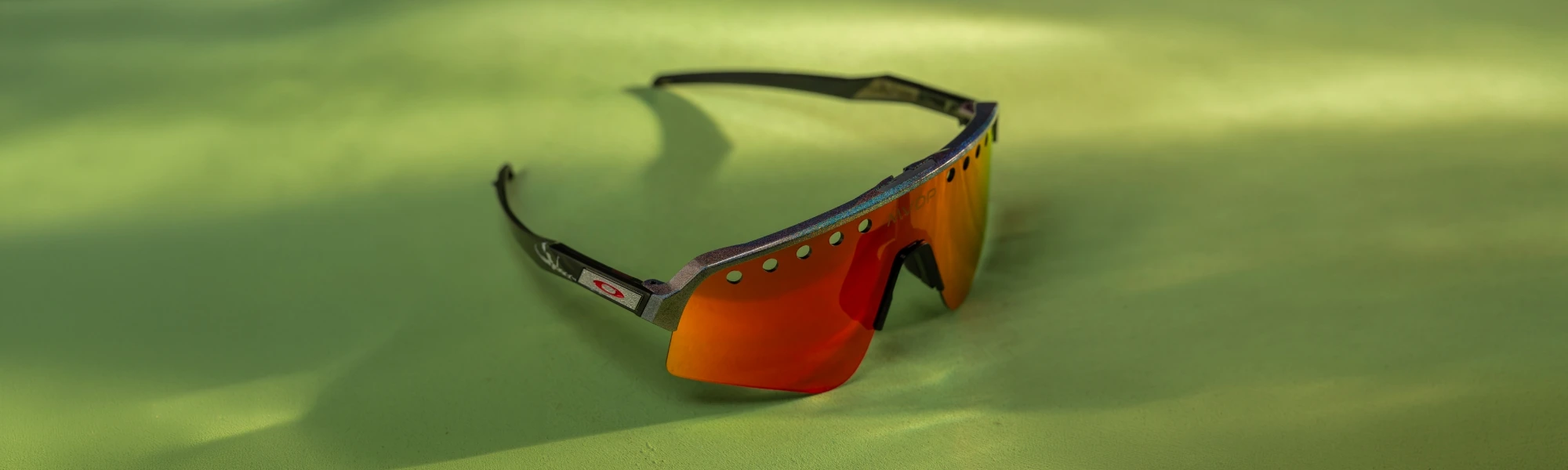 NIEUW: Oakley Sutro Lite Sweep MVDP