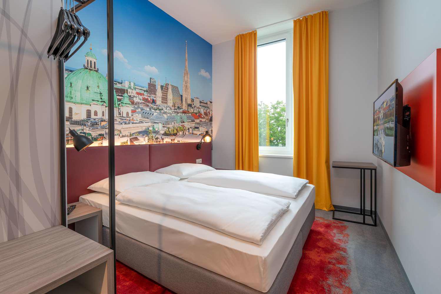 Hotel Campanile Vienna South