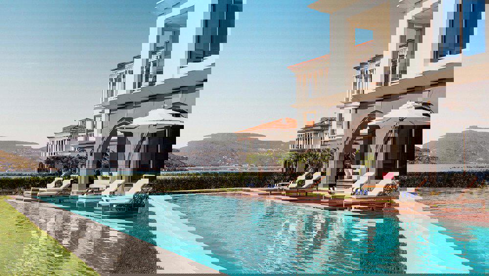 One and Only Portonovi