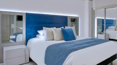 Hotel Park Plaza Suites