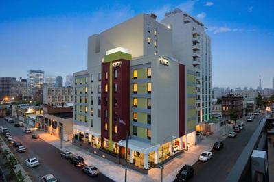 Home2 Suites by Hilton New York Long Island City -Manhattan View