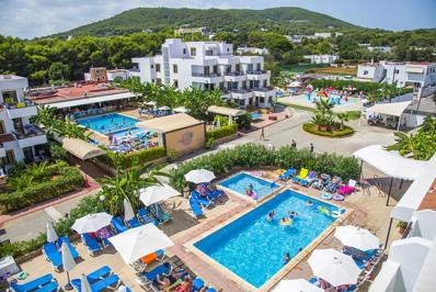 Foto Invisa Aparthotel Casa Luis **** Santa Eulalia