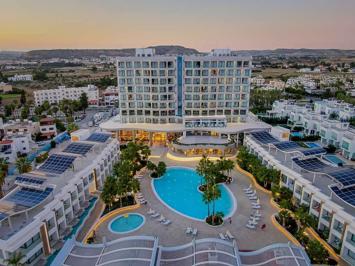 Foto Radisson Beach Resort Larnaca **** Larnaca