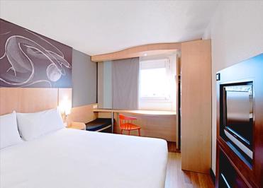 Ibis Daumesnil Porte Doree