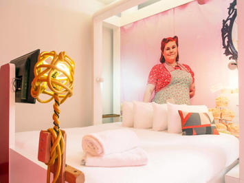 The Corner Hotel London City