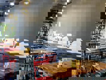 Foto ibis Oviedo ** Oviedo