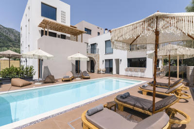 Hotel 13 Keys Suites
