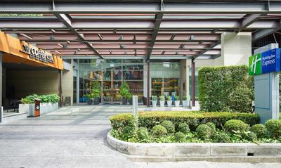 Foto Holiday Inn Express Bangkok Sathorn *** Bangkok