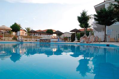 Foto Louros Beach **** Kalamaki