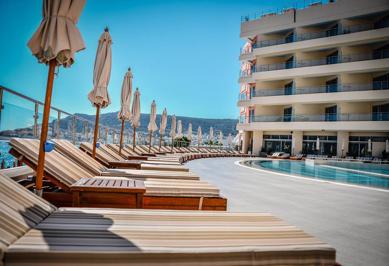 Foto Konstantinos Palace ***** Pigadia Karpathos Stad