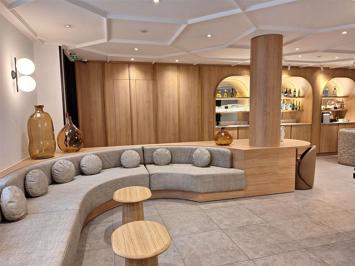 Mercure Paris Arc de Triomphe Wagram Hotel