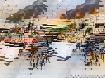 Foto ibis Oviedo ** Oviedo