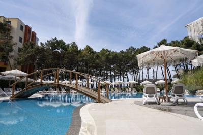 Foto Diamma Resort **** Golem