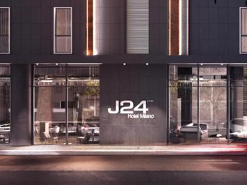 Foto J24 Milano **** Milaan