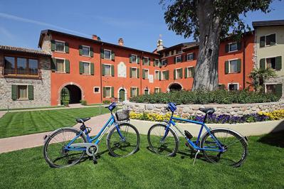 Foto Borgo Mondragon *** Lazise