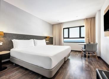 Cadiz Paseo del Mar Affiliated by Melia