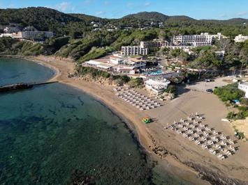 Foto Invisa Hotel Club Cala Blanca **** Es Figueral