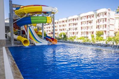 Foto Grand Kolibri Prestige en Spa ***** Payalar