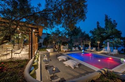 Foto Elies 33 **** Afitos