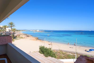 Foto Paya Apartamentos Portu Saler ** Es Pujols