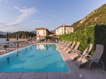 Foto Araba Fenice **** Iseo