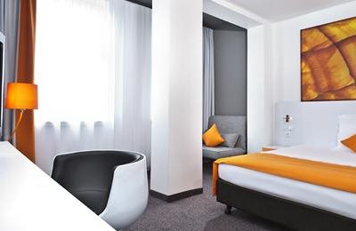 Wyndham Garden City Centre Konigsallee