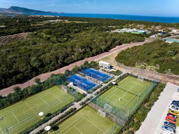 Foto Is Serenas Badesi Resort **** Badesi