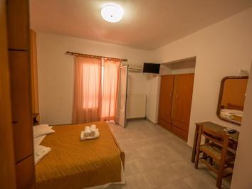 Foto Oceanis Harbour View ** Poros