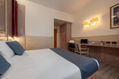Foto iH Hotels Milano St. John **** Milaan