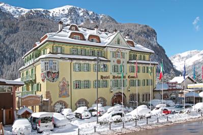 Foto Schlosshotel Dolomiti **** Canazei