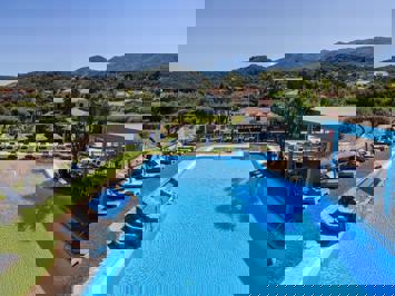 Foto Bostonia Village *** Acharavi