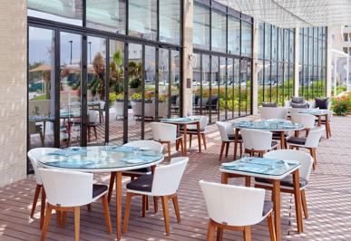 Foto Hilton Garden Inn Muscat Al Khuwair **** Muscat