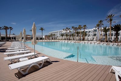 Foto Grand Palladium White Island Resort en Spa ***** Playa Den Bossa