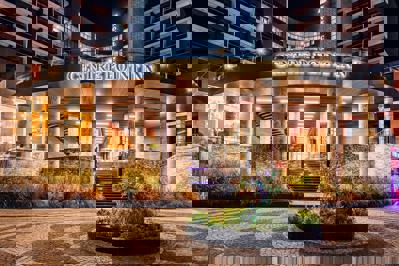 Foto Novotel Centre Point Hotel *** Famagusta
