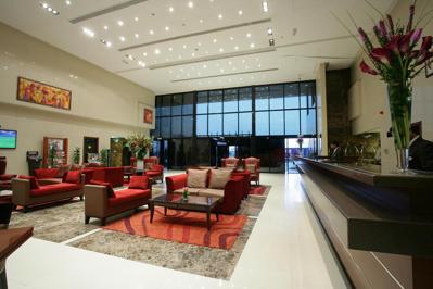 Foto Ramada by Wyndham Suites Ajman **** Ajman
