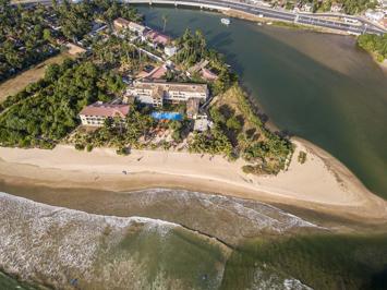 Hotel Mandara Beach Resort