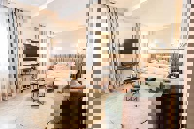 Hotel President