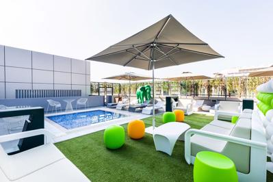 Foto Studio M Arabian Plaza *** Dubai