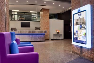 Foto Travelodge by Wyndham Montreal Centre ** Montreal