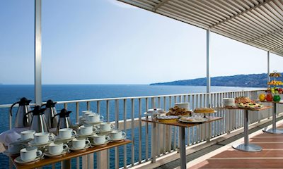 Foto Royal Continental **** Napels