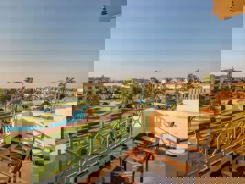 Foto Movenpick Cairo Media City ***** Gizeh